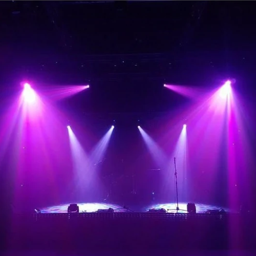 Noleggio e Affitto TESTA MOBILE-CLUB DOT ZOOM-LED 60W presso Black Star Service srl Brescia, Bergamo, Milano, Mantova, Cremona